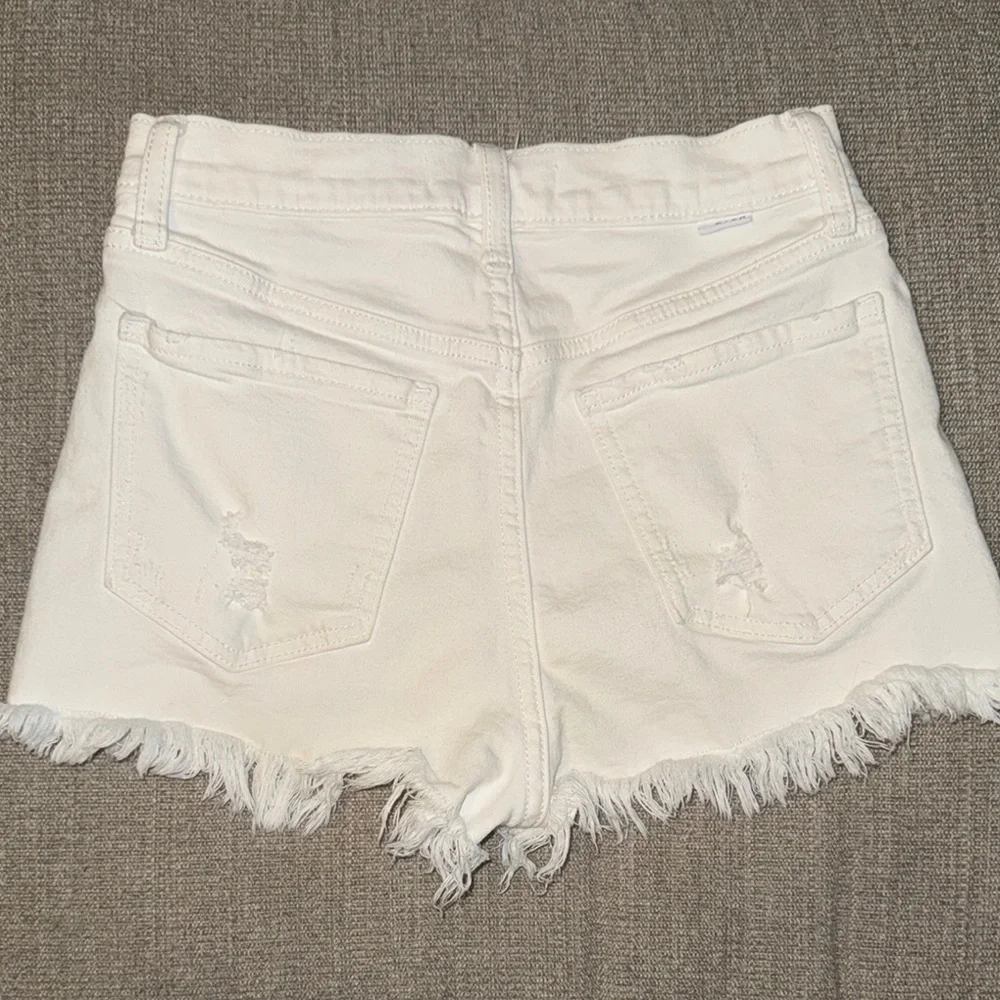 White Distressed DAZE Denim Shorts Size 26/ Small